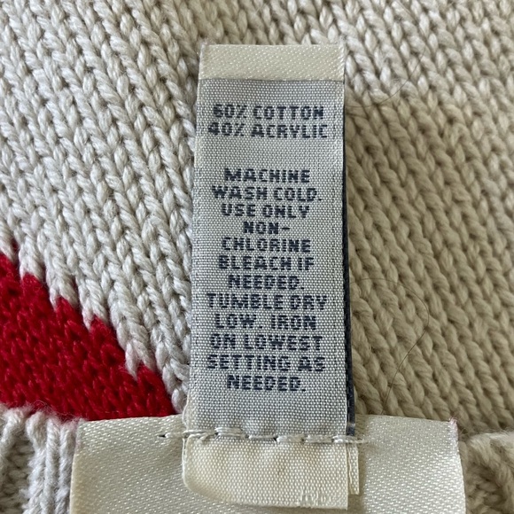 NEW Heart Sweater 💗❤️💗 - Picture 7 of 7